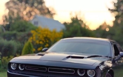 Dodge Challenger III рестайлинг 2, 2016 год, 3 020 000 рублей, 1 фотография