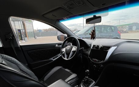 Hyundai Solaris II рестайлинг, 2011 год, 610 000 рублей, 7 фотография