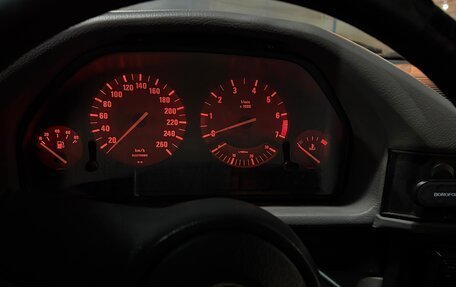 BMW 5 серия, 1990 год, 450 000 рублей, 11 фотография