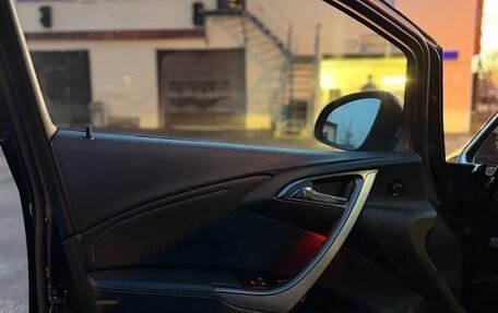 Opel Astra J, 2010 год, 450 000 рублей, 11 фотография