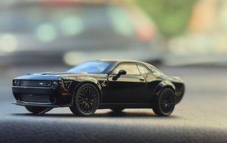 Dodge Challenger III рестайлинг 2, 2016 год, 3 020 000 рублей, 2 фотография