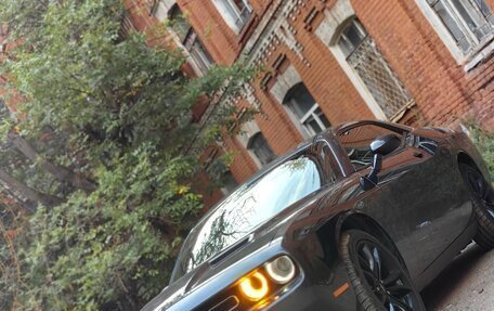 Dodge Challenger III рестайлинг 2, 2016 год, 3 020 000 рублей, 10 фотография