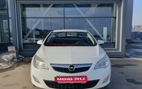 Opel Astra J, 2012 год, 570 000 рублей, 2 фотография