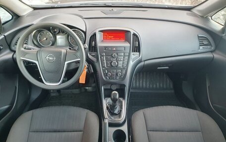 Opel Astra J, 2012 год, 570 000 рублей, 13 фотография