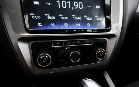 Volkswagen Jetta VI, 2017 год, 1 448 000 рублей, 11 фотография