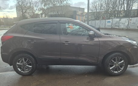 Hyundai ix35 I рестайлинг, 2013 год, 1 420 000 рублей, 2 фотография