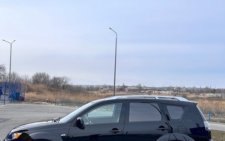 Mitsubishi Outlander III рестайлинг 3, 2008 год, 1 600 000 рублей, 3 фотография