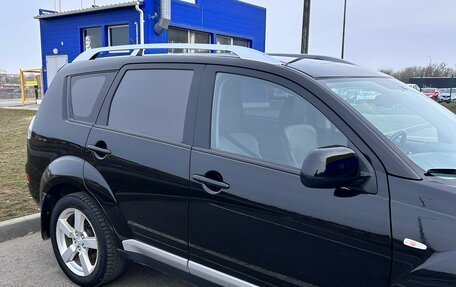 Mitsubishi Outlander III рестайлинг 3, 2008 год, 1 600 000 рублей, 11 фотография