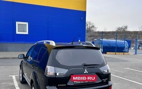 Mitsubishi Outlander III рестайлинг 3, 2008 год, 1 600 000 рублей, 5 фотография