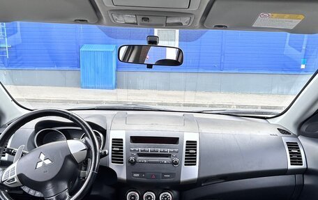 Mitsubishi Outlander III рестайлинг 3, 2008 год, 1 600 000 рублей, 21 фотография