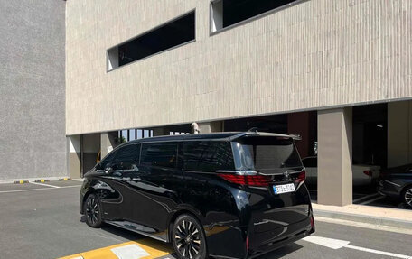 Toyota Alphard, 2025 год, 11 890 099 рублей, 5 фотография