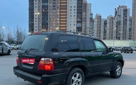 Toyota Land Cruiser 100 рестайлинг 2, 2001 год, 1 250 000 рублей, 3 фотография