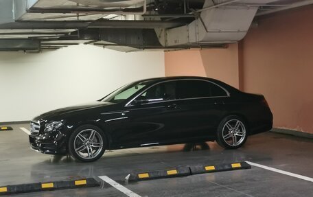 Mercedes-Benz E-Класс, 2019 год, 3 280 000 рублей, 3 фотография