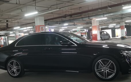 Mercedes-Benz E-Класс, 2019 год, 3 280 000 рублей, 5 фотография