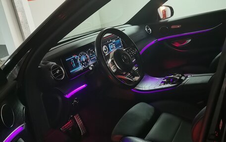 Mercedes-Benz E-Класс, 2019 год, 3 280 000 рублей, 9 фотография