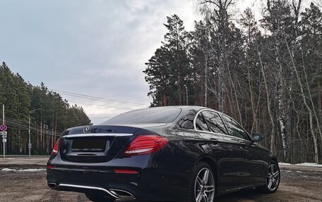 Mercedes-Benz E-Класс, 2019 год, 3 280 000 рублей, 15 фотография
