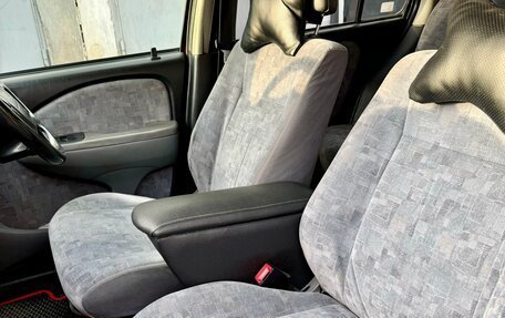 Toyota Raum I, 2001 год, 390 000 рублей, 7 фотография