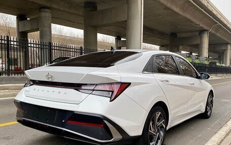 Hyundai Elantra, 2023 год, 1 520 000 рублей, 7 фотография