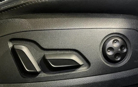 Audi A4, 2017 год, 1 411 027 рублей, 13 фотография