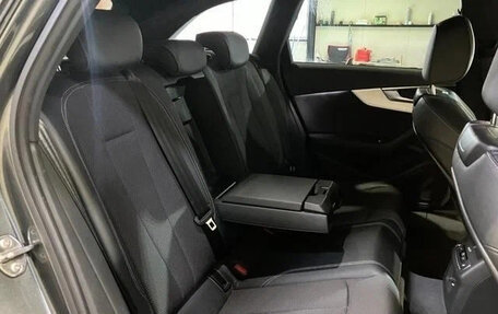 Audi A4, 2017 год, 1 411 027 рублей, 26 фотография