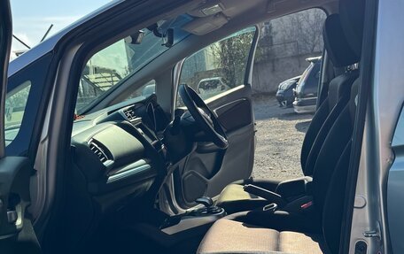 Honda Fit III, 2016 год, 800 000 рублей, 12 фотография