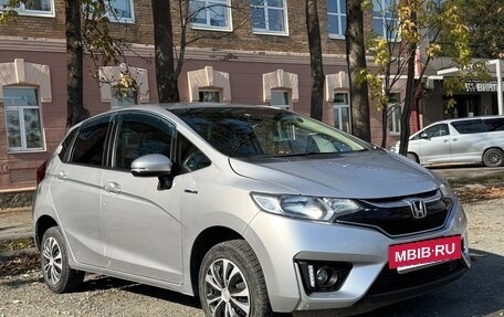 Honda Fit III, 2016 год, 800 000 рублей, 2 фотография