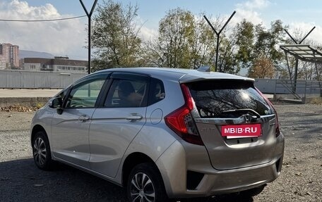 Honda Fit III, 2016 год, 800 000 рублей, 6 фотография