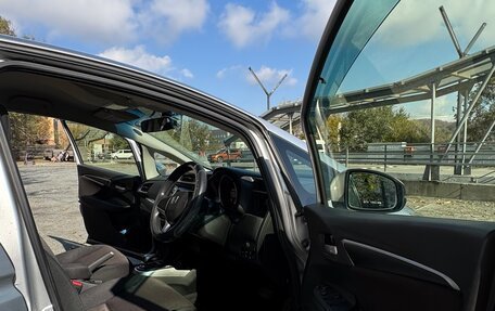 Honda Fit III, 2016 год, 800 000 рублей, 17 фотография