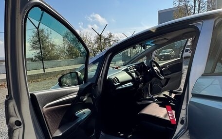 Honda Fit III, 2016 год, 800 000 рублей, 16 фотография