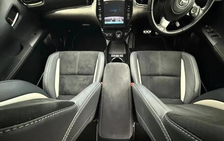 Toyota Prius IV XW50, 2021 год, 1 573 027 рублей, 24 фотография