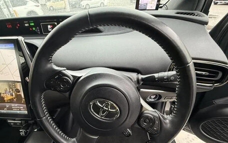 Toyota Prius IV XW50, 2021 год, 1 573 027 рублей, 26 фотография