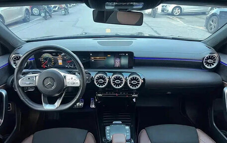 Mercedes-Benz A-Класс, 2021 год, 1 790 190 рублей, 6 фотография