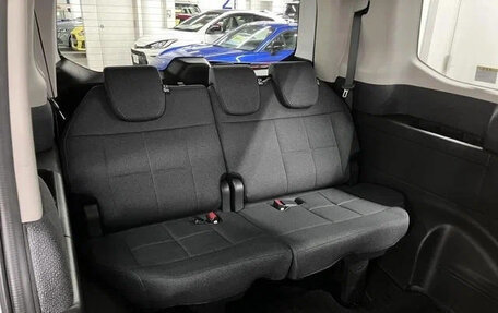 Honda Stepwgn, 2022 год, 1 958 027 рублей, 12 фотография