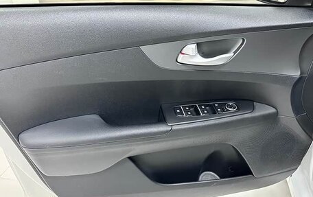 KIA K3, 2022 год, 1 400 000 рублей, 9 фотография