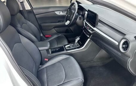 KIA K3, 2022 год, 1 400 000 рублей, 15 фотография