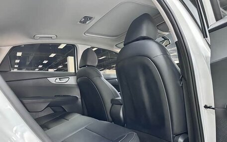 KIA K3, 2022 год, 1 400 000 рублей, 17 фотография