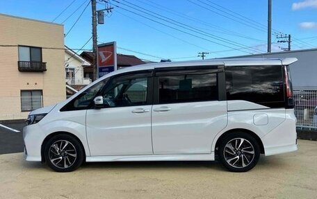 Honda Stepwgn IV, 2020 год, 1 890 002 рублей, 6 фотография