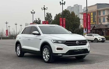 Volkswagen T-Roc I, 2022 год, 1 550 000 рублей, 3 фотография