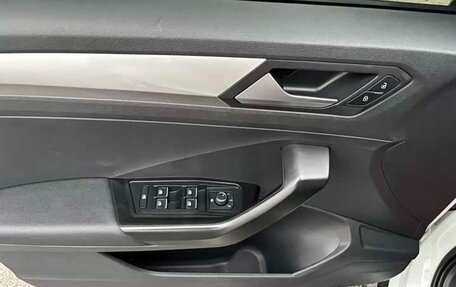 Volkswagen T-Roc I, 2022 год, 1 550 000 рублей, 7 фотография