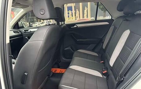 Volkswagen T-Roc I, 2022 год, 1 550 000 рублей, 16 фотография