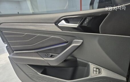 Volkswagen Jetta VII, 2022 год, 1 905 000 рублей, 18 фотография