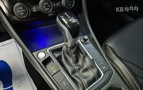 Volkswagen Jetta VII, 2022 год, 1 905 000 рублей, 13 фотография