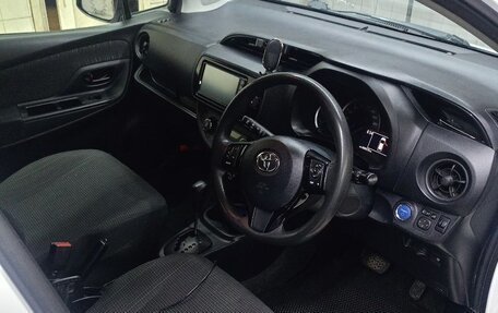 Toyota Vitz, 2017 год, 1 199 000 рублей, 3 фотография