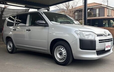 Toyota Probox I, 2022 год, 780 000 рублей, 3 фотография