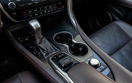 Lexus RX IV рестайлинг, 2019 год, 4 649 000 рублей, 13 фотография