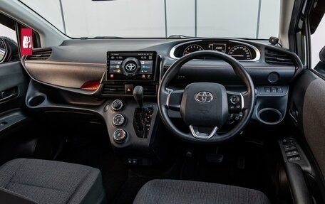 Toyota Sienta II, 2019 год, 1 449 000 рублей, 6 фотография