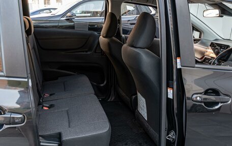 Toyota Sienta II, 2019 год, 1 449 000 рублей, 13 фотография