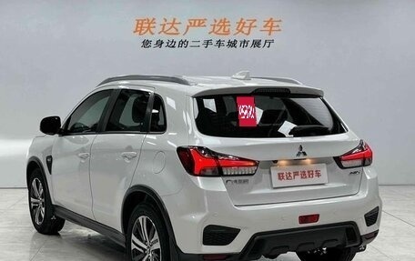 Mitsubishi ASX I рестайлинг, 2023 год, 1 900 009 рублей, 6 фотография