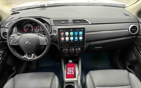 Mitsubishi ASX I рестайлинг, 2023 год, 1 900 009 рублей, 13 фотография