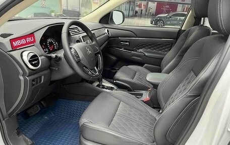 Mitsubishi ASX I рестайлинг, 2023 год, 1 900 009 рублей, 12 фотография